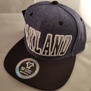 Men's cap hat lid.."OAKLAND" logo cap